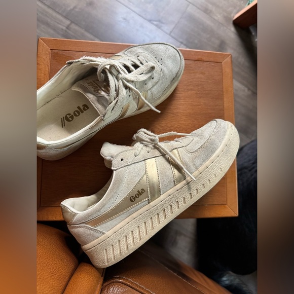 Gola Classic Women’s Grandslam Pearl Sneakers - Picture 5 of 9